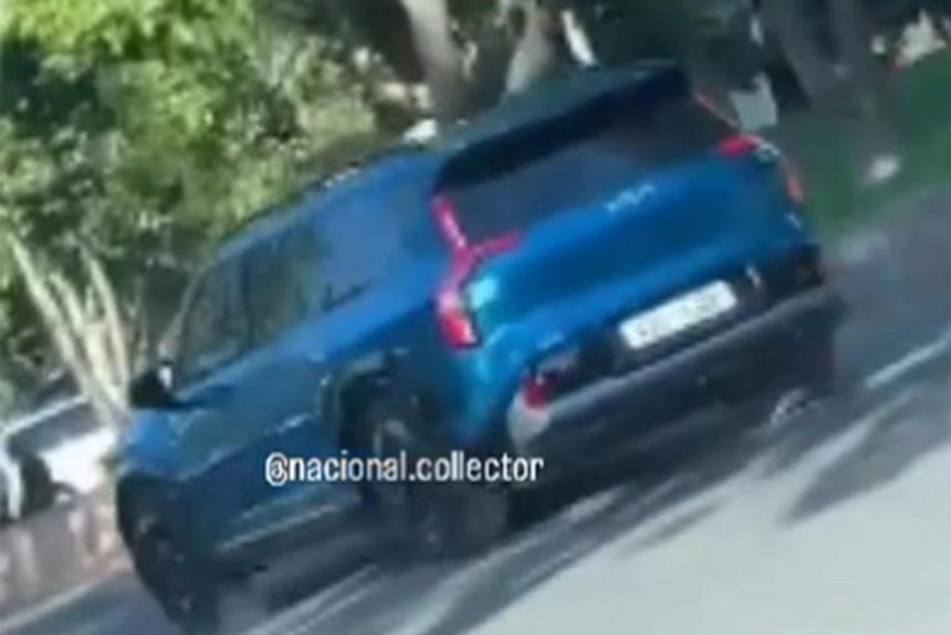 Kia EV9 sheds its camouflage ahead of 2023 debut image