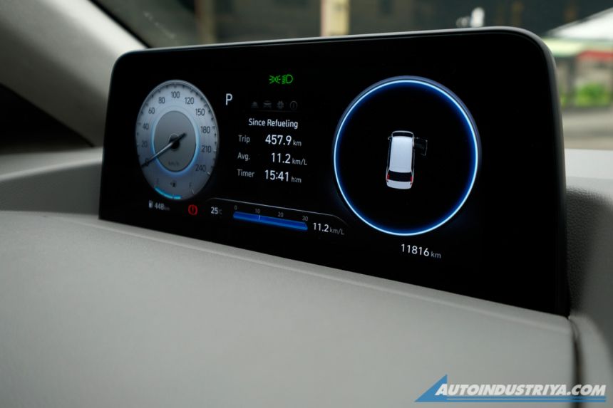 2023 Hyundai Staria 2.2 CRDi Premium AWD image