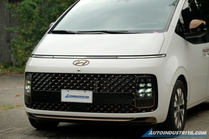 2023 Hyundai Staria 2.2 CRDi Premium AWD image
