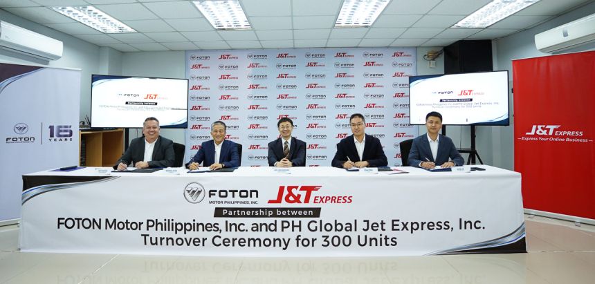 Foton PH turns over 300 new trucks to longtime partner J&T Express image