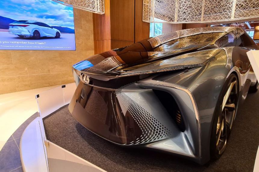 See the Lexus LF-30 concept at Mitsukoshi BGC until April 29 image
