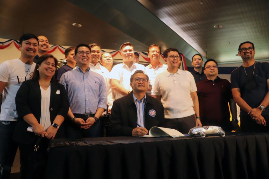 Implementing rules on vintage cars signed by LTO image