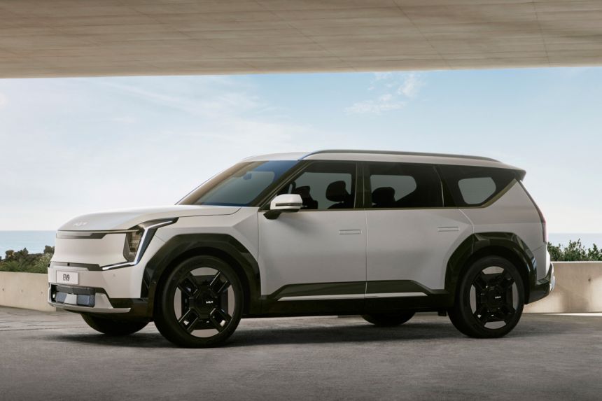 Yes, this is the production-ready Kia EV9 image