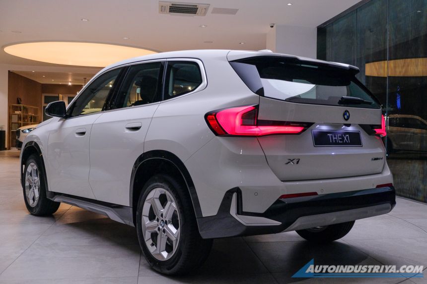 Sharp-dressed 2023 BMW X1 is yours for PHP 3.890M image