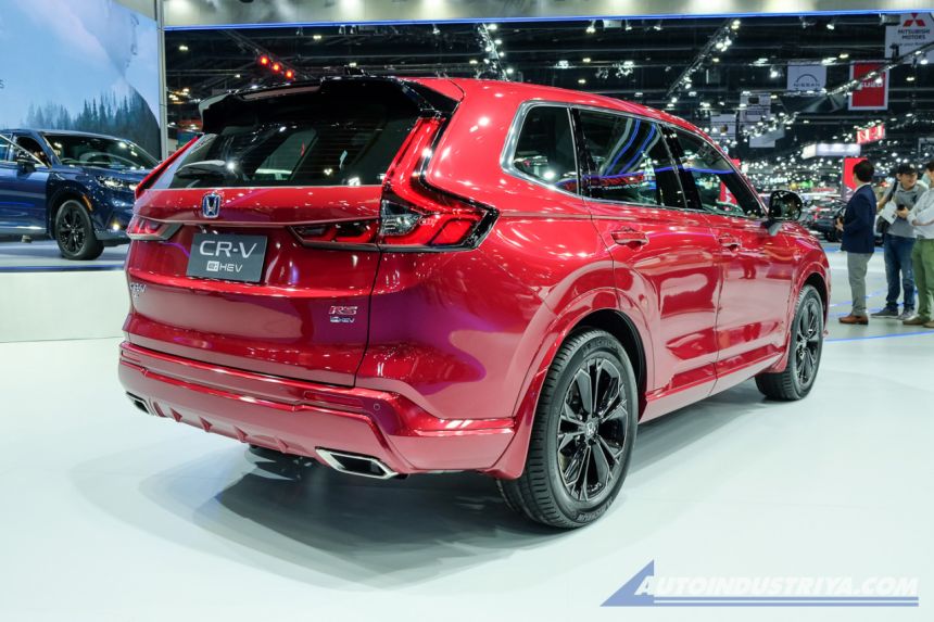 2023 Honda CR-V debuts in Thailand, no turbo-diesel image