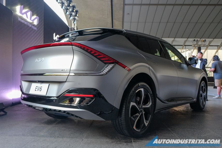 Kia selling 2023 EV6 GT-Line for PHP 3.788M image