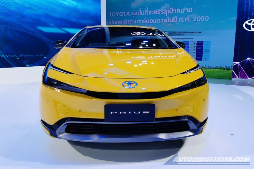 BIMS 2023: Next-gen Toyota Prius makes ASEAN debut image