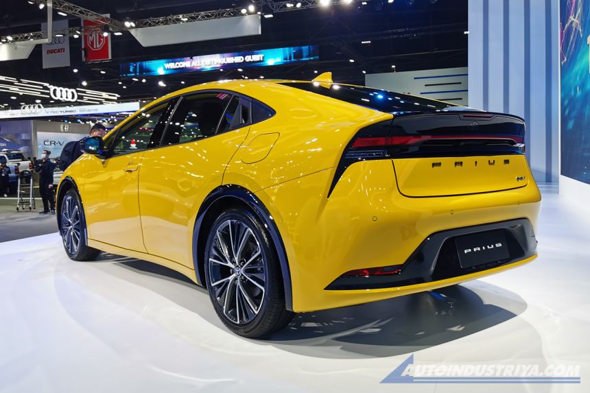 BIMS 2023: Next-gen Toyota Prius makes ASEAN debut image