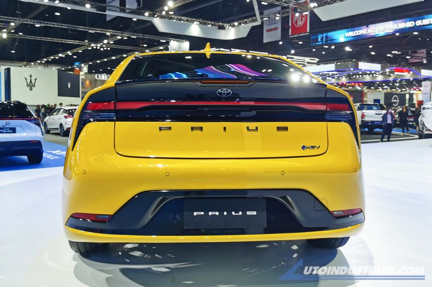BIMS 2023: Next-gen Toyota Prius makes ASEAN debut image