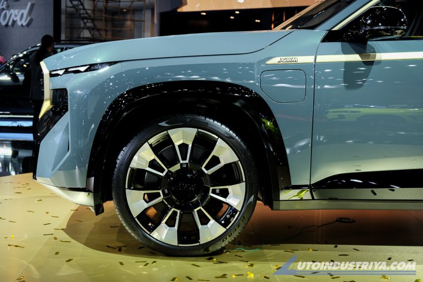 BIMS 2023: BMW XM super SUV enters Thai market image
