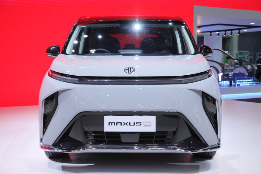BIMS 2023: MG previews all-electric, but confusing Maxus 9 MPV image