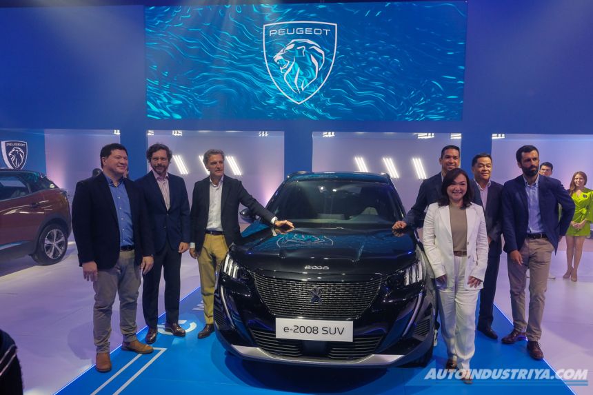 MIAS 2023: Peugeot wants to electrify PH with e-2008 EV image