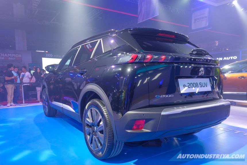 MIAS 2023: Peugeot wants to electrify PH with e-2008 EV image