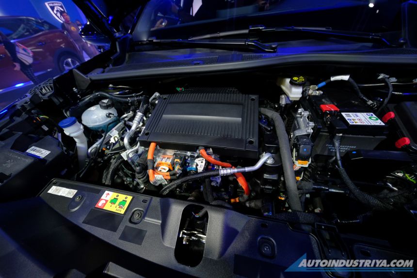 MIAS 2023: Peugeot wants to electrify PH with e-2008 EV image