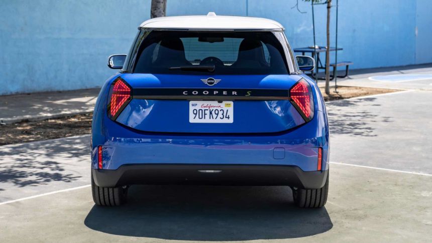 Next-gen Mini Cooper's skin is smoother than ever image