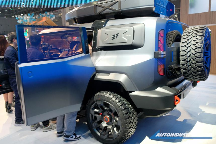 2023 Shanghai: Jetour T-3 Concept is an FJ Cruiser on steroids image