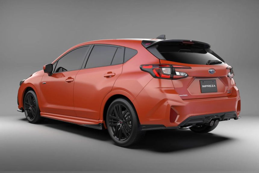 Subaru adds front-wheel-drive variant to 2023 JDM Impreza image
