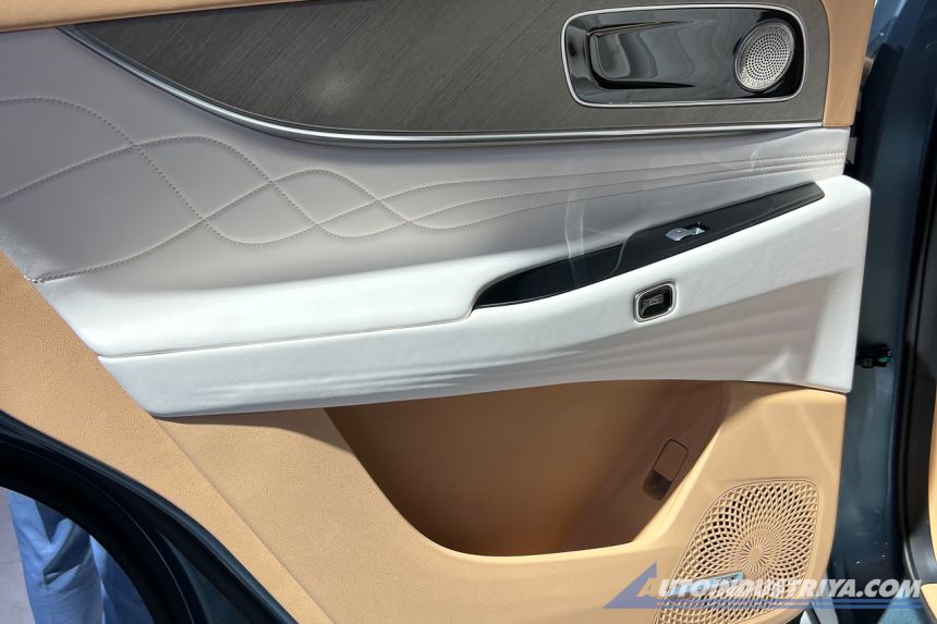 Shanghai 2023: Chery Tiggo 9 flagship SUV makes public debut image