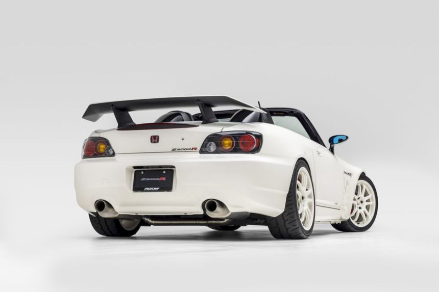S2000R: Honda's roadster reborn with Civic Type R heart image