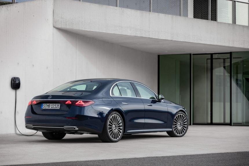 2024 Mercedes-Benz E-Class revealed, comes with TikTok image