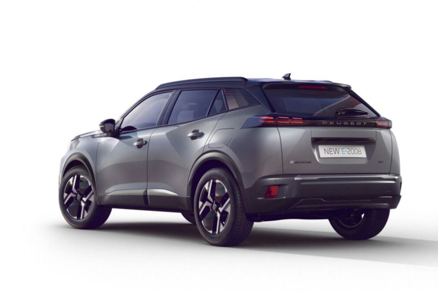 Peugeot launches updated 2008 with new face, mild hybrid option image