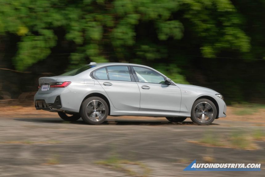 2023 BMW 318i Sport 2.0L Turbo 8-AT image