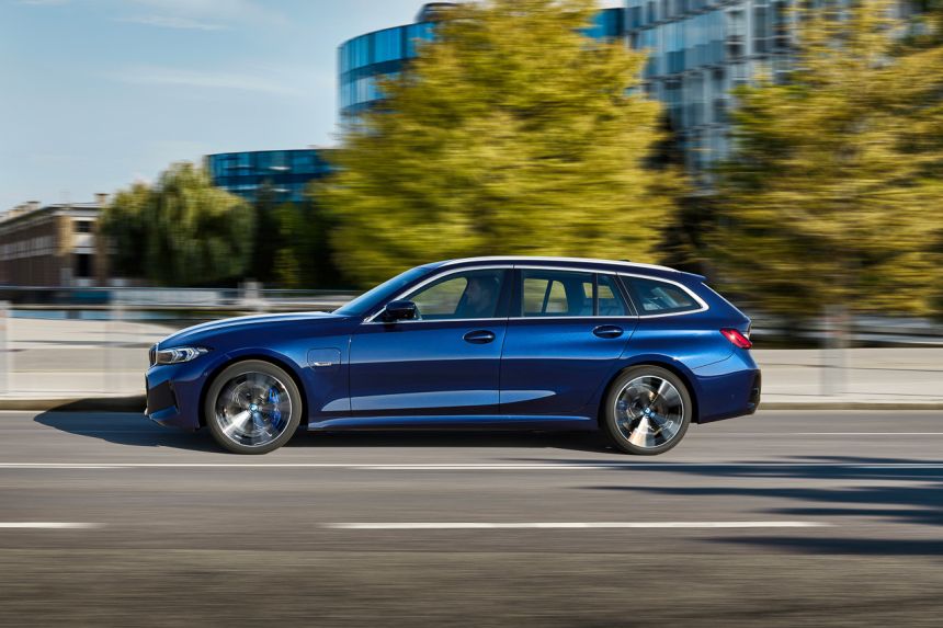 2023 BMW 3 Series Touring launches in PH next month image