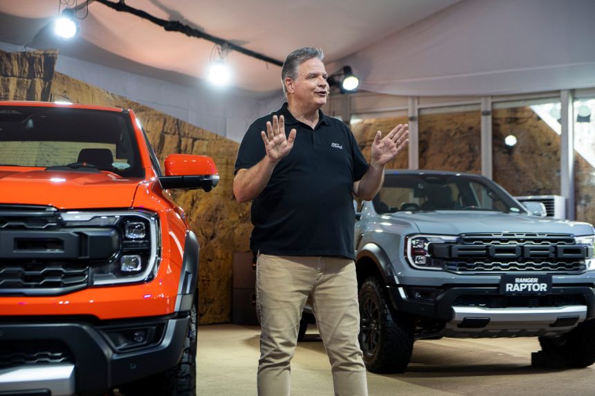 Ranger Raptor V6 story image