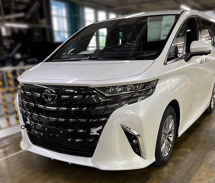 LOOK: All-new Toyota Alphard spotted in the metal image