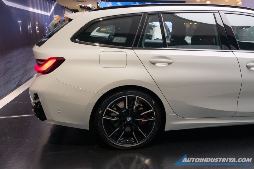BMW PH launches Touring versions of 3 Series, M3 image