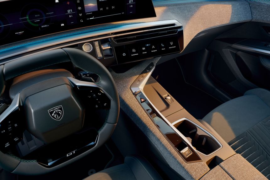 Peugeot bares the look of next-generation i-Cockpit image