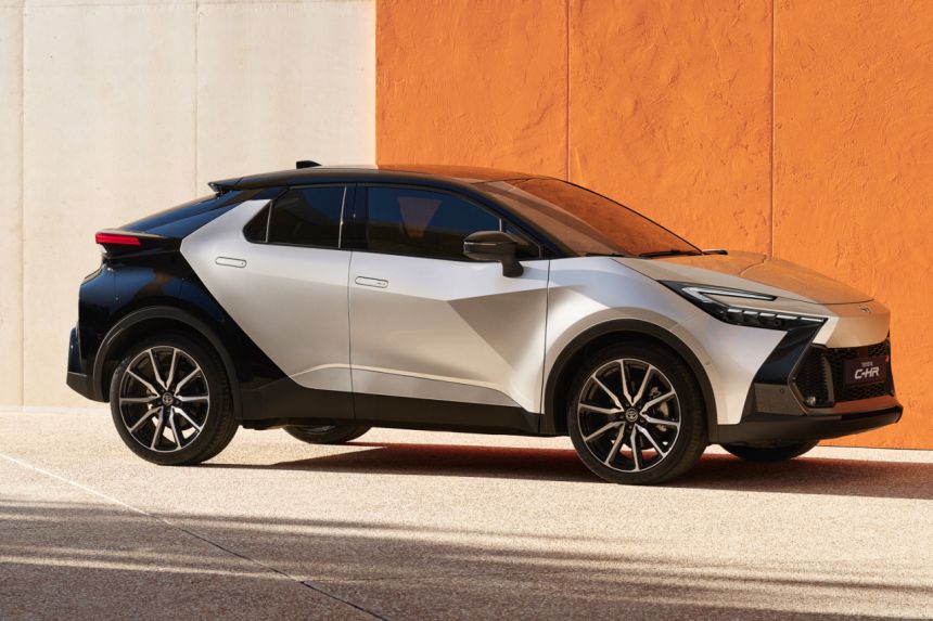 2024 Toyota C-HR gets new PHEV variant image