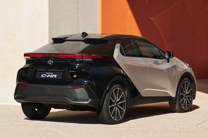 2024 Toyota C-HR gets new PHEV variant image