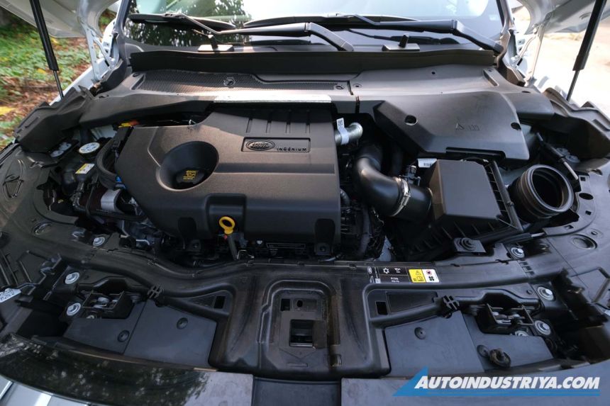 2023 Land Rover Discovery Sport S D165 image