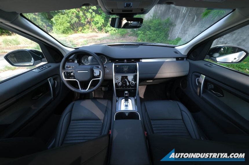 2023 Land Rover Discovery Sport S D165 image