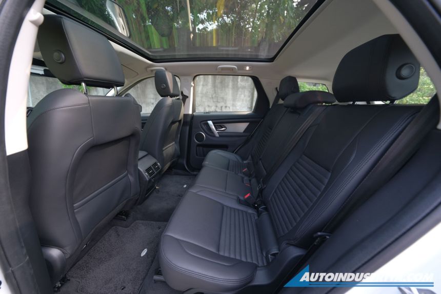 2023 Land Rover Discovery Sport S D165 image