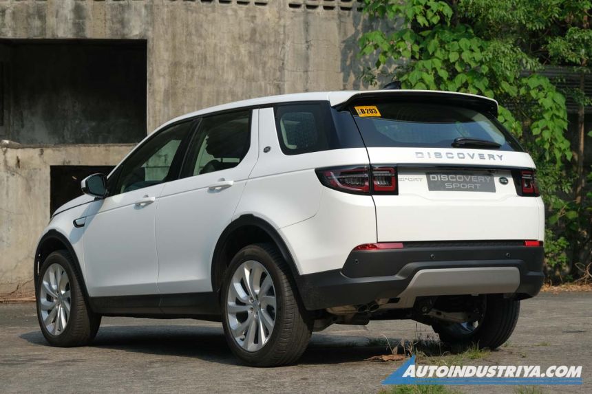 2023 Land Rover Discovery Sport S D165 image