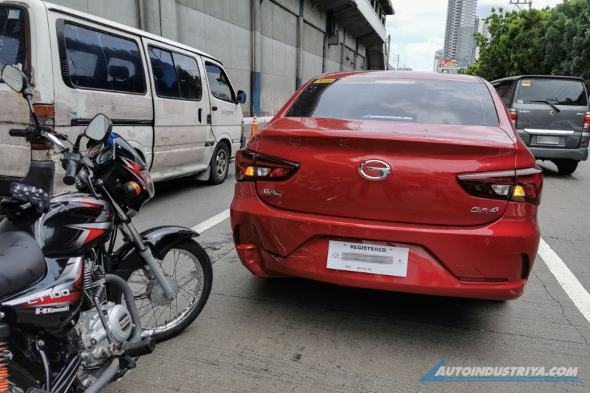 HOLD Driving 101: What to do when you witness an accident with injuries? image