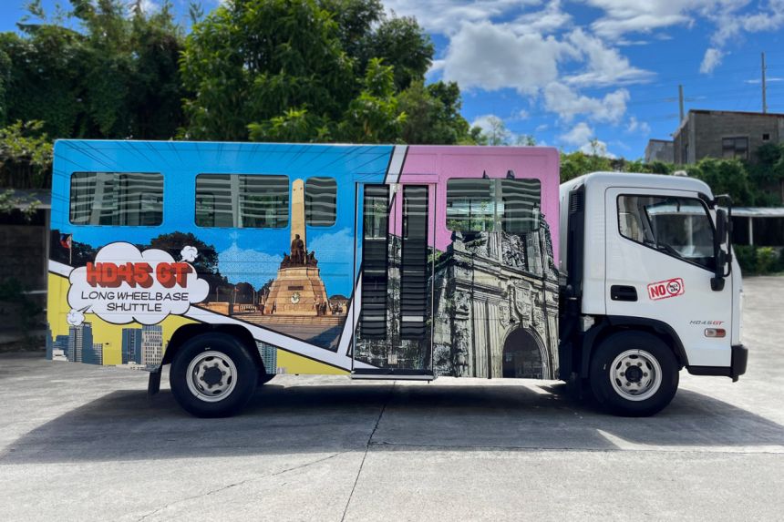 Move your shuttle business with the 2023 Hyundai HD45 GT image