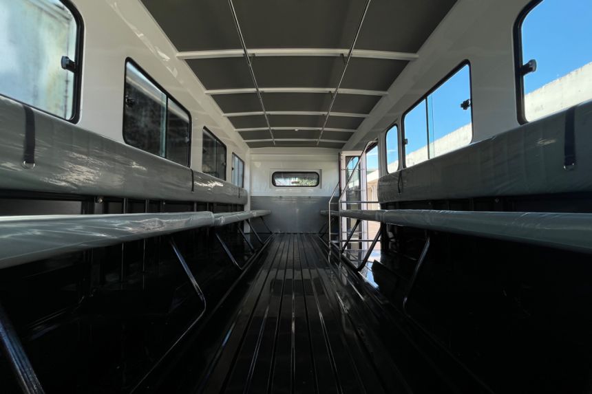 Move your shuttle business with the 2023 Hyundai HD45 GT image