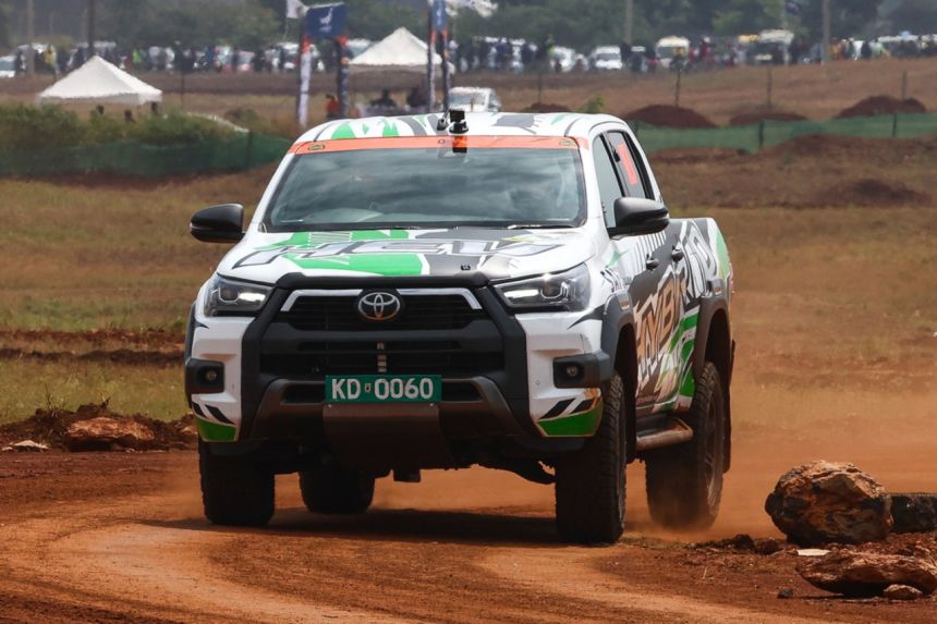 Toyota goes rallying with Hilux mild hybrid pick-up truck Toyota goes rallying with Hilux mild hybrid pick-up truck image