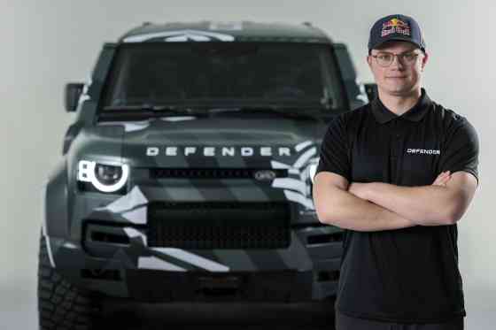 D7X-R is Defender's 2026 Dakar Rally fighter D7X-R is Defender's 2026 Dakar Rally fighter image