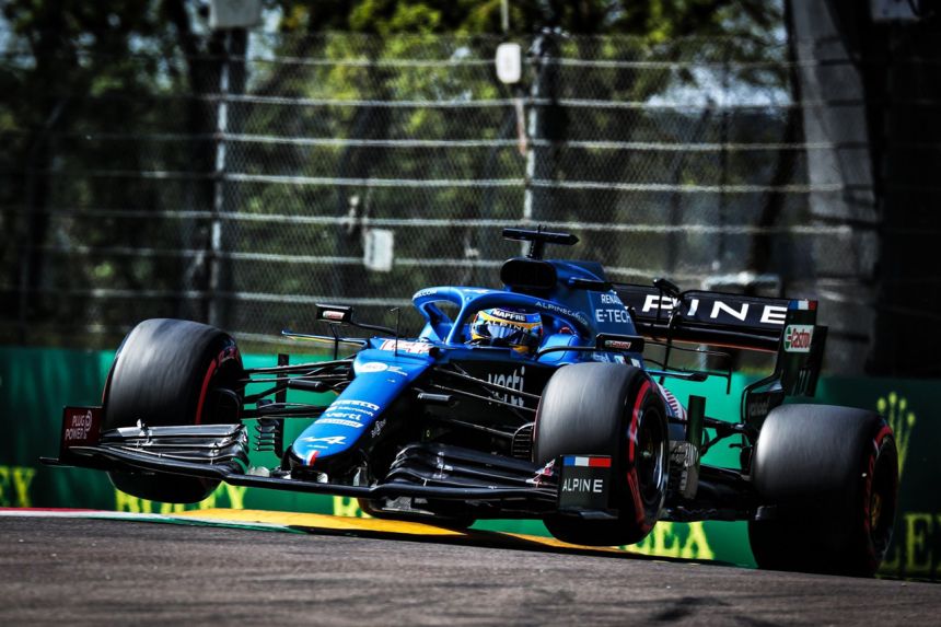 Rain, spins and crashes: The Emilia Romagna GP was far from boring image