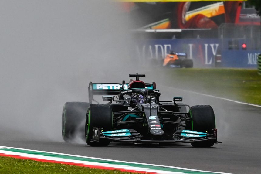 Rain, spins and crashes: The Emilia Romagna GP was far from boring image