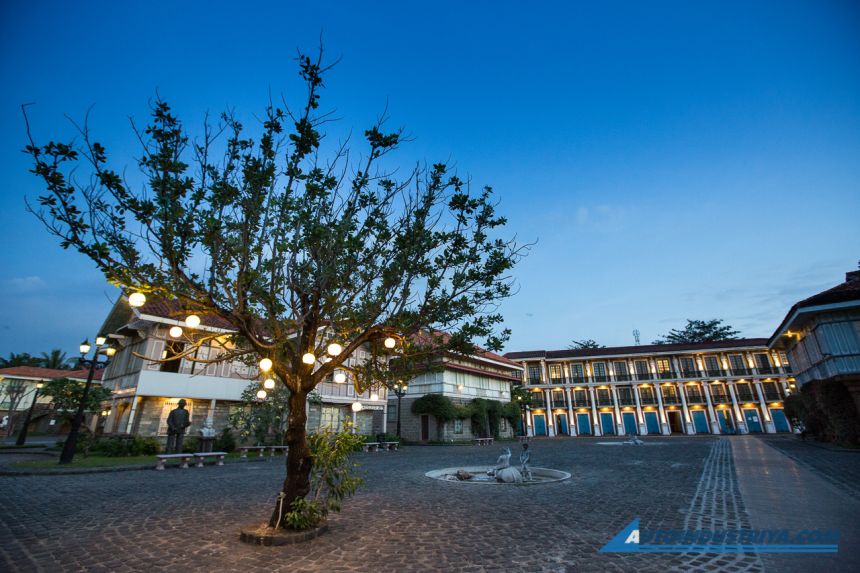 Blast from the past: Strolling through cobblestone streets of Las Casas image