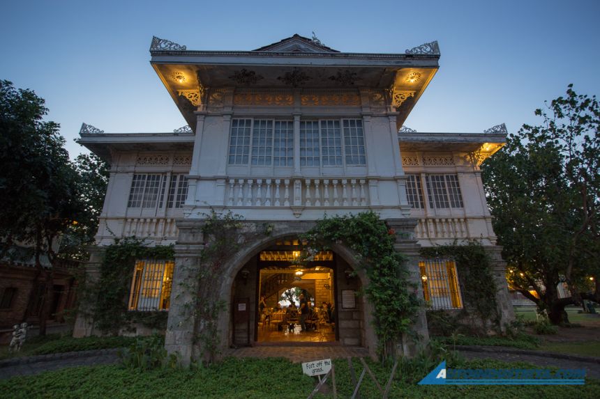 Blast from the past: Strolling through cobblestone streets of Las Casas image