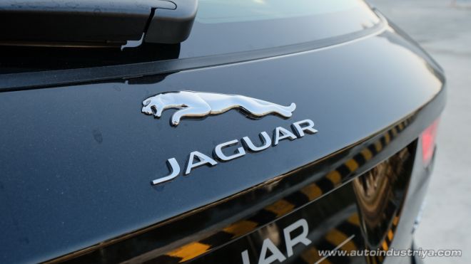 2018 Jaguar F-Pace 2.0L R-Sport AWD image