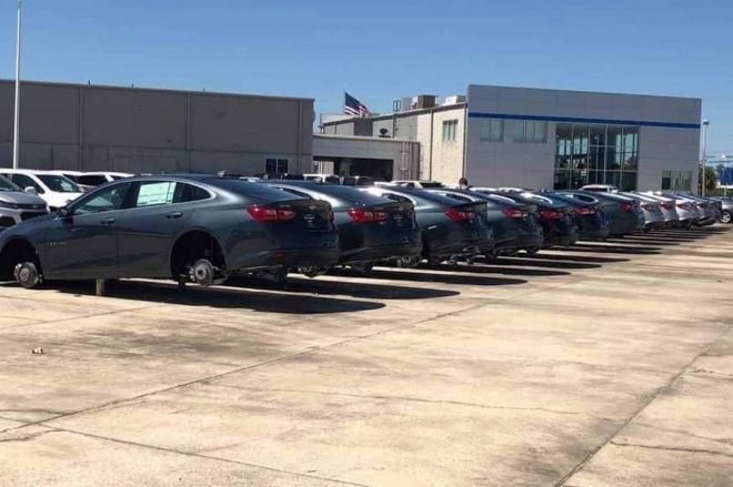 Heist at Chevrolet dealership leaves scores of cars without wheels image