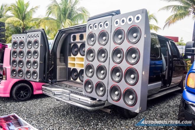 Sun, sand, cars and hot girls at 2019 Subic Bay Auto Show image