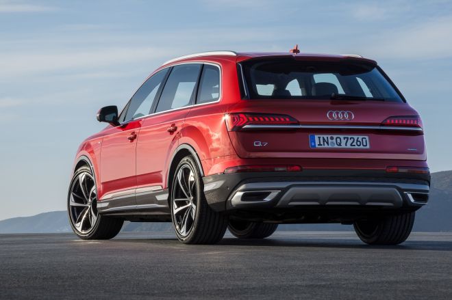 Audi Q7 image